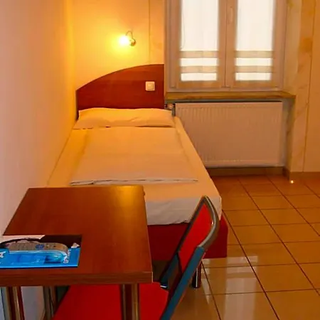 Stadthotel 3*