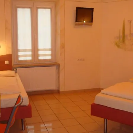 Stadthotel Hotel 3*