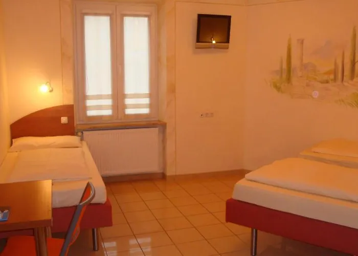 Stadthotel فندق 3*