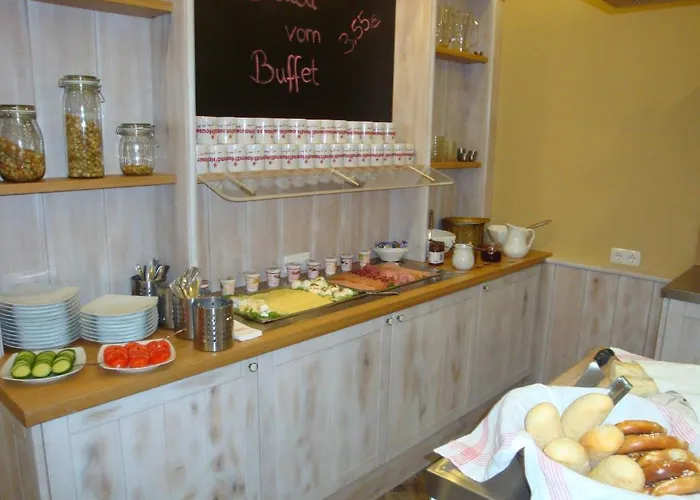 Stadthotel 3* باساو